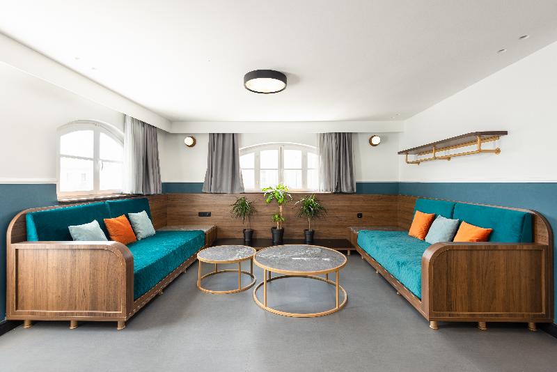 سوئیت با تخت بزرگ, Colors Urban Hotel Thessaloniki