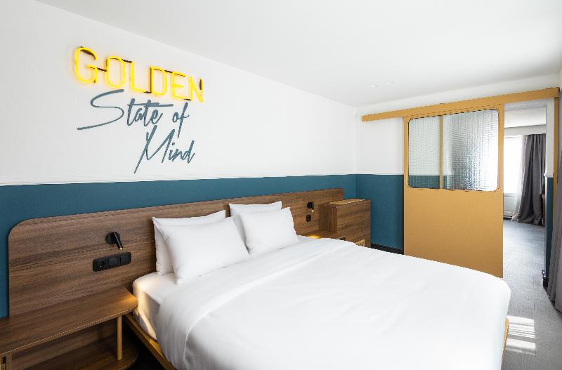 سوئیت با تخت بزرگ, Colors Urban Hotel Thessaloniki