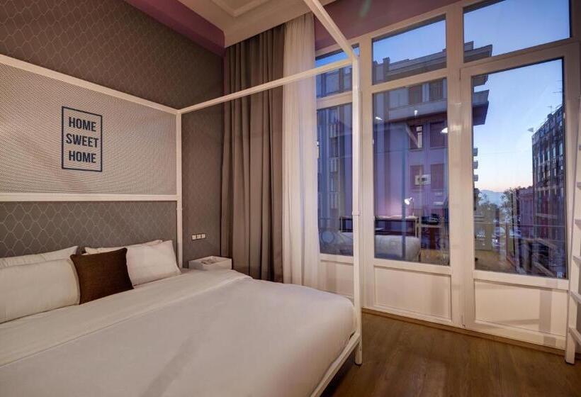 اتاق استاندارد, Colors Urban Hotel Thessaloniki