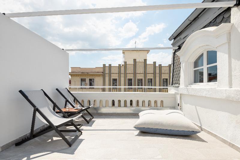 سوئیت با تخت بزرگ, Colors Urban Hotel Thessaloniki