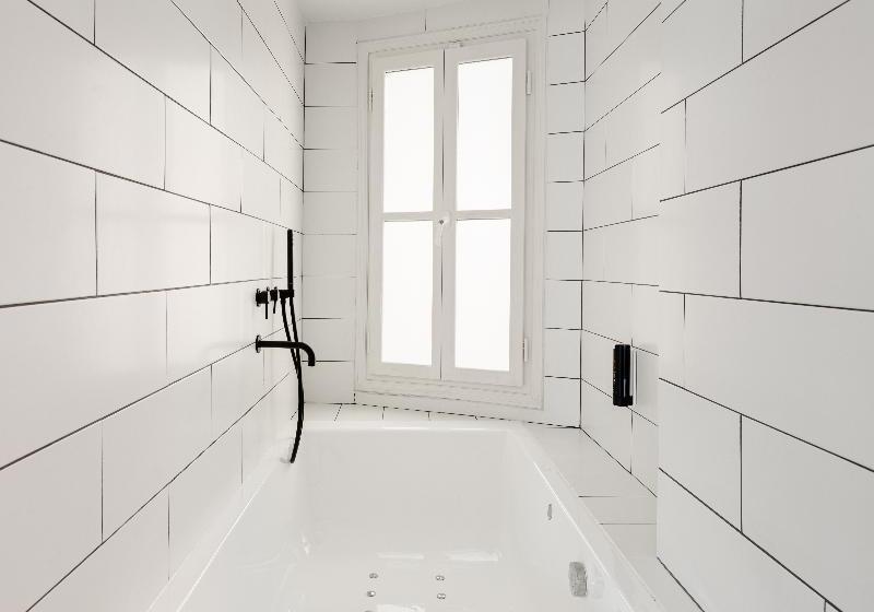 سوئیت با تخت بزرگ, Colors Urban Hotel Thessaloniki
