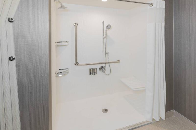 اتاق استاندارد با چشم‌انداز شهر, Colors Urban Hotel Thessaloniki