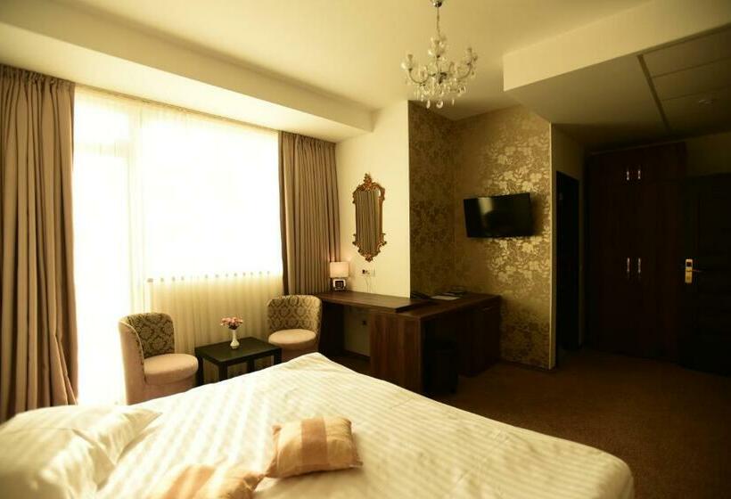 اتاق استاندارد یک نفره, La Rocca Boutique