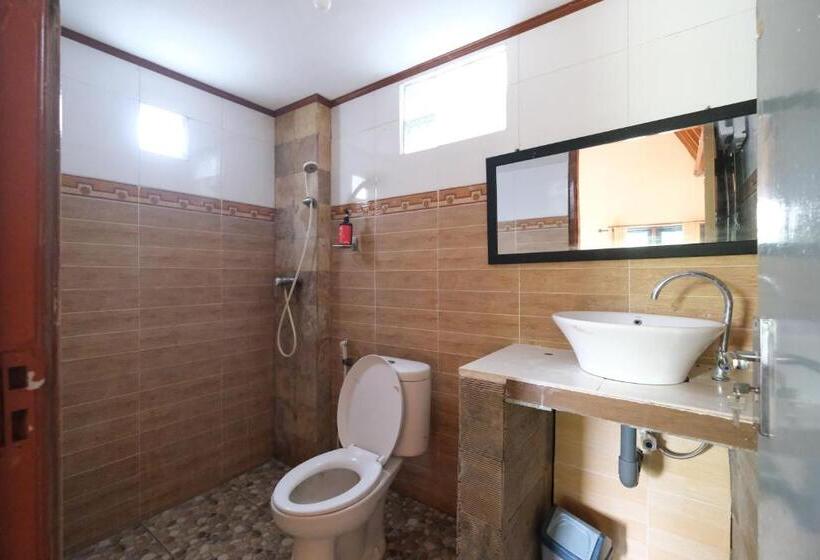 Номер Deluxe, Reddoorz At Ocean 2 Gili Trawangan