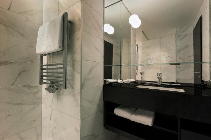 استودیوی استاندارد, Adina Apartment Hotel Frankfurt Westend