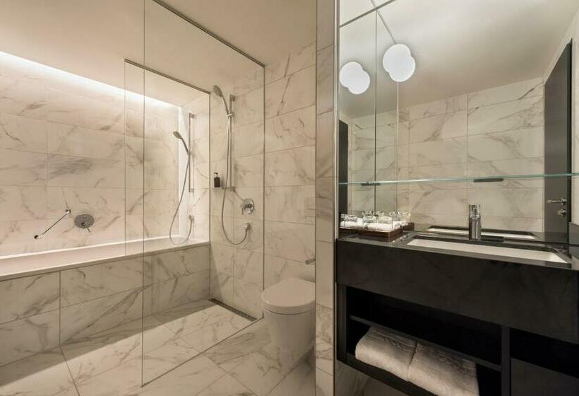 آپارتمان 1 خوابه پریمیوم با بالکن, Adina Apartment Hotel Frankfurt Westend