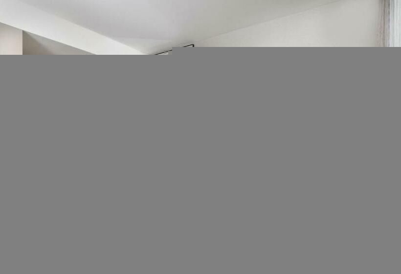 اتاق خانوادگی, Adina Apartment Hotel Frankfurt Westend