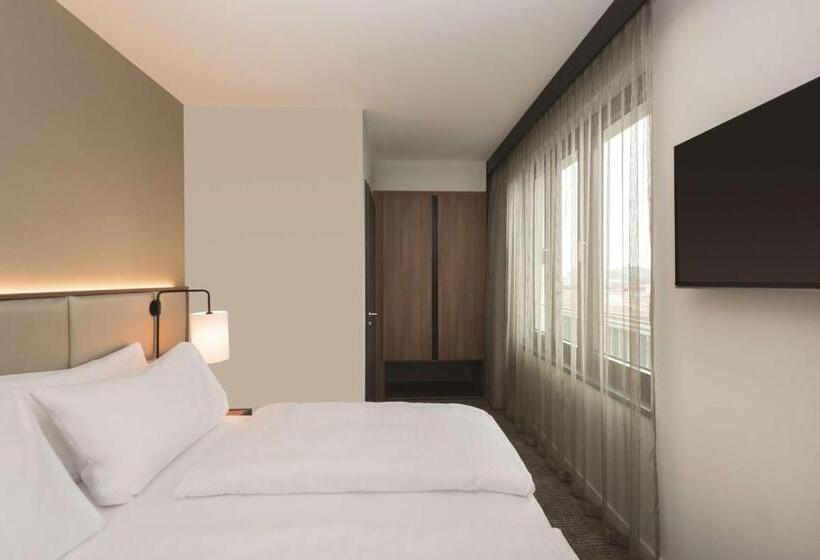 اتاق خانوادگی, Adina Apartment Hotel Frankfurt Westend