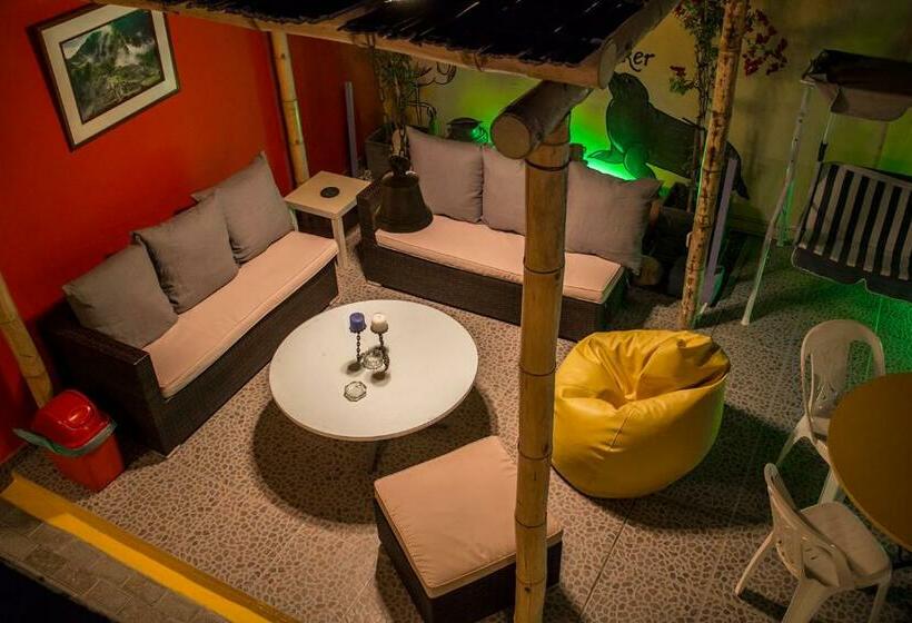 اتاق استاندارد سه نفره, Atenas Backpacker Hospedaje