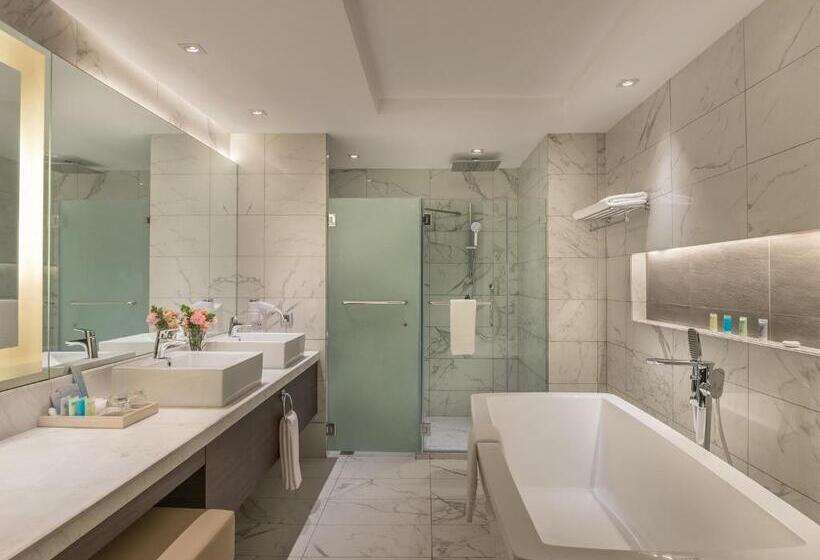 اتاق استاندارد با چشم‌انداز دریا, Henann Prime Beach Resort