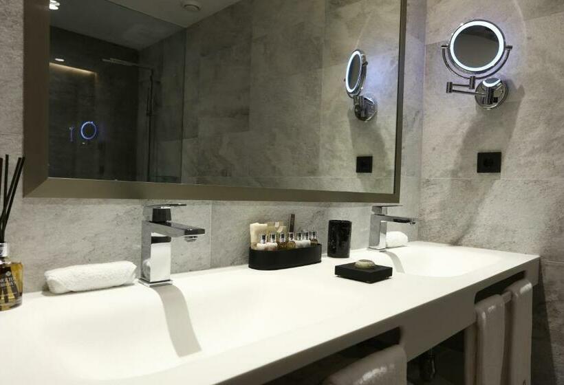 سوییت جونیور با بالکن, Bo Hotel Palma