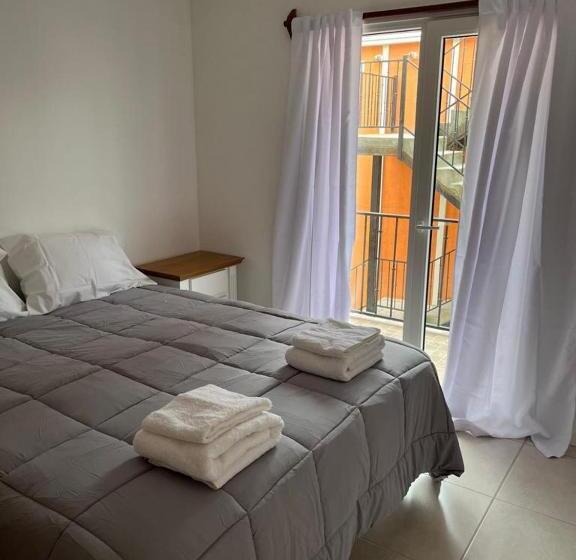 شقة غرفة واحدة, Hostel Los Cormoranes