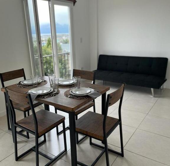 شقة غرفة واحدة, Hostel Los Cormoranes