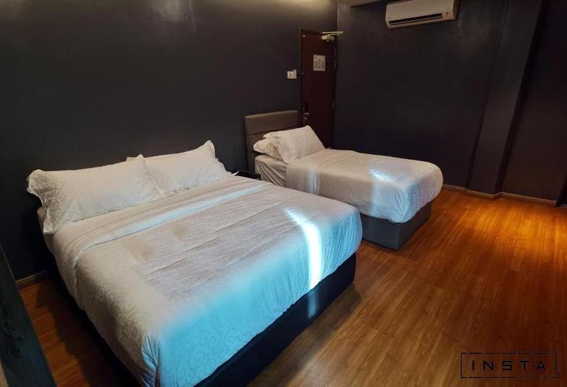 اتاق استاندارد سه نفره, Insta Hotel Jb