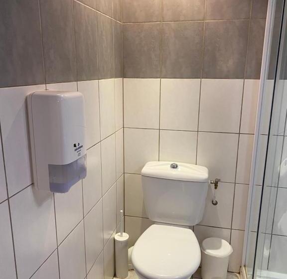 اتاق راحتی, Logis Hôtel La Chaumière