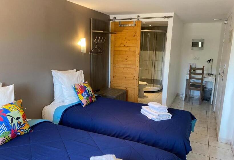اتاق راحتی, Logis Hôtel La Chaumière