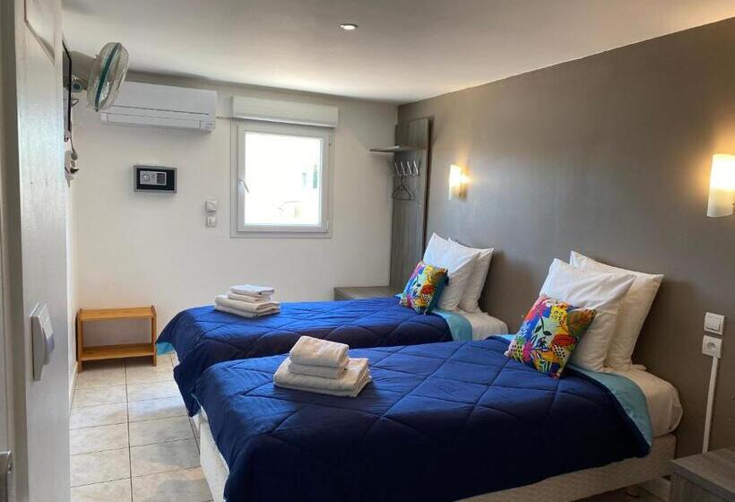 اتاق راحتی, Logis Hôtel La Chaumière