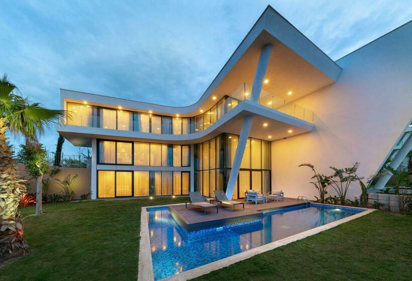 ویلای 4 خوابه, Le Méridien Bodrum Beach Resort
