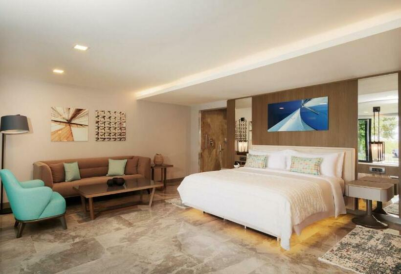 Suite Llit King, Le Méridien Bodrum Beach Resort