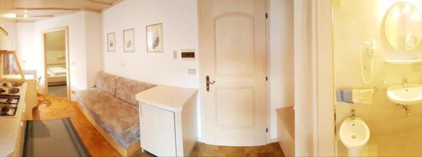1 Bedroom Penthouse Apartment, Residence Majarai