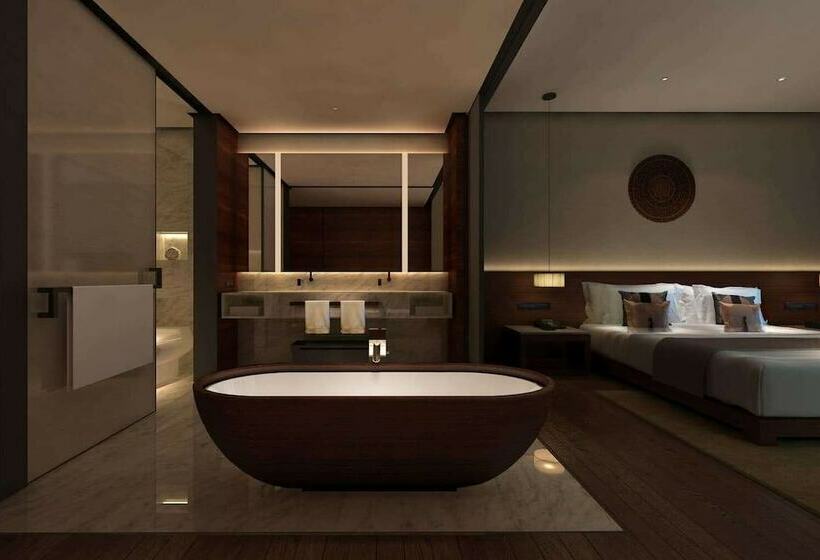 اتاق لوکس, Wyndham Grand Plaza Royale Kaidi