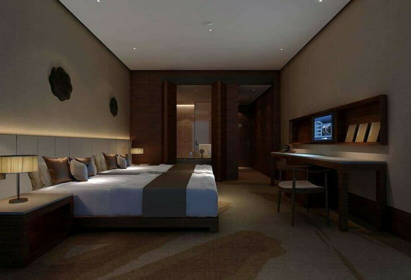اتاق لوکس, Wyndham Grand Plaza Royale Kaidi