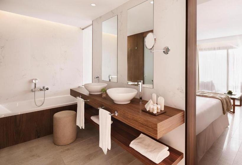 سوئیت جونیور با تراس, Zafiro Palace Palmanova