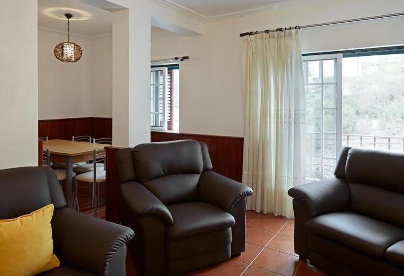 5 Bedroom Apartment, Abrigo Da Montanha  Alojamento Familiar