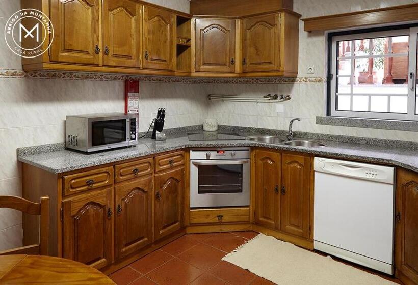 5 Bedroom Apartment, Abrigo Da Montanha  Alojamento Familiar