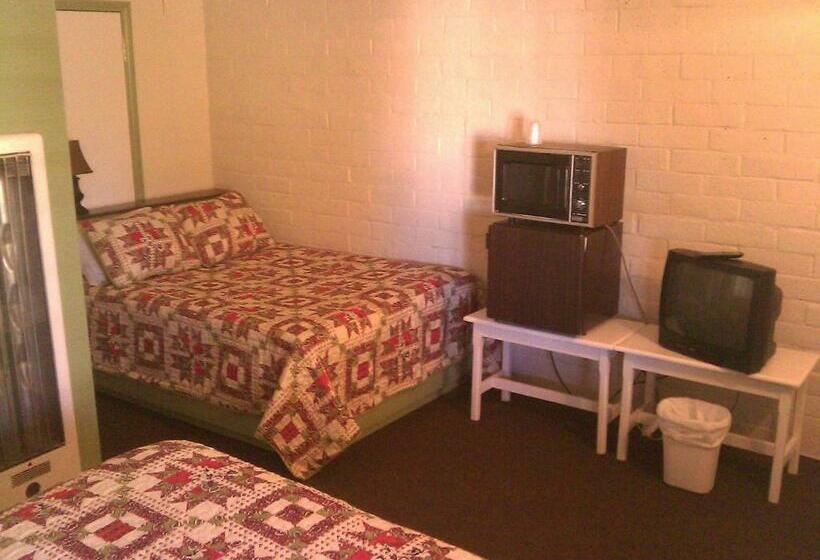 Standardrum, Ranch Motel