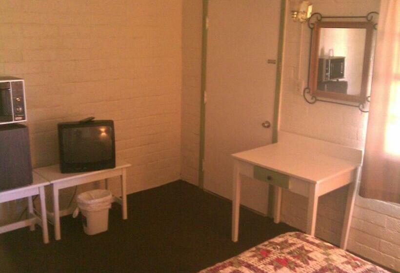 Standardrum, Ranch Motel