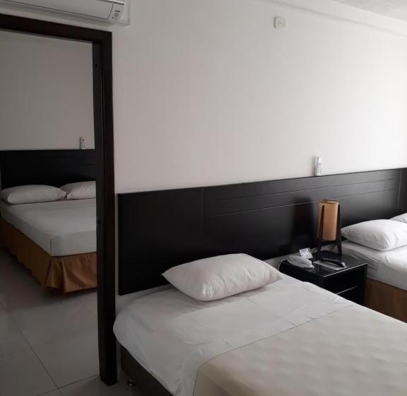 اتاق استاندارد چهار تخته, Alhambra Torre B