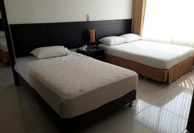 اتاق استاندارد چهار تخته, Alhambra Torre B