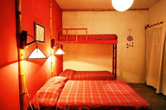 اتاق استاندارد چهار تخته, Bamboo Lodge