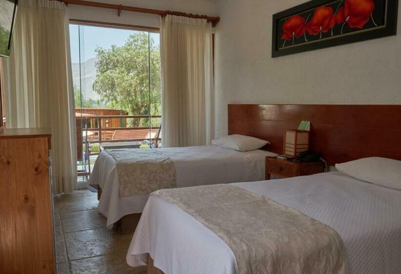 اتاق استاندارد با چشم‌انداز استخر, El Molino Hotel Y Restaurant
