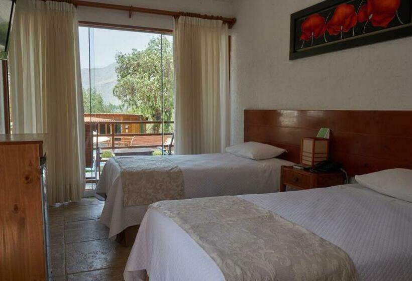 اتاق استاندارد با چشم‌انداز استخر, El Molino Hotel Y Restaurant