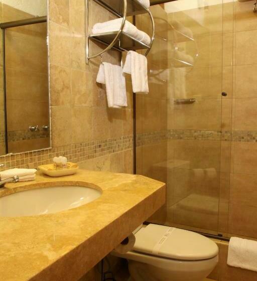 اتاق استاندارد با چشم‌انداز استخر, El Molino Hotel Y Restaurant