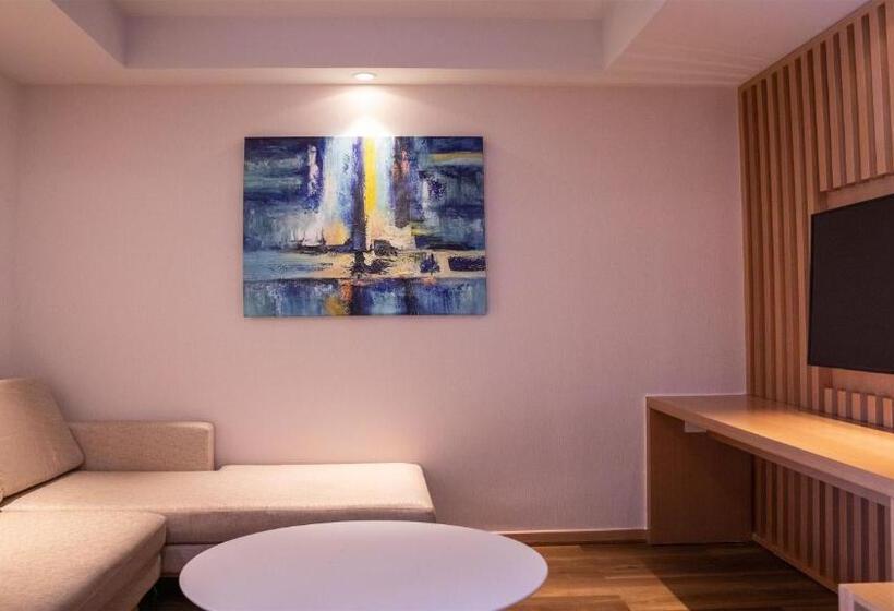 سوییت, Holiday Inn Express Zhangjiakou Park View