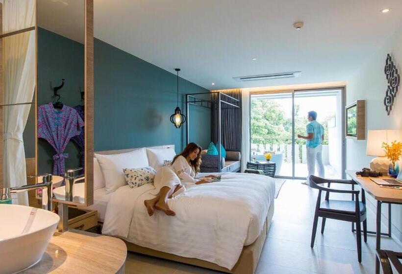 اتاق لوکس با وان آب گرم, Fusion Suites Phuket Patong