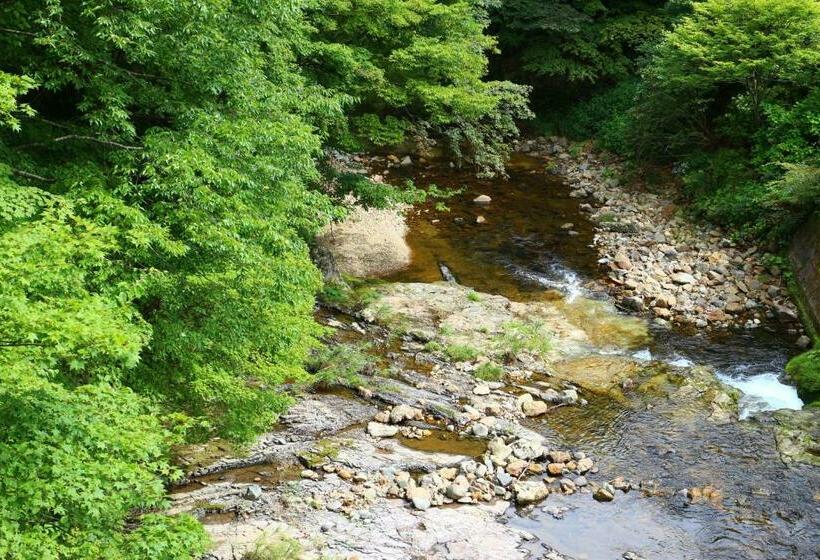 اتاق استاندارد با چشم‌انداز رودخانه, Oshuku Onsen Kagasuke