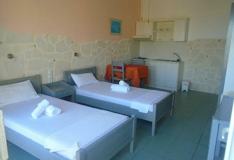 استودیوی استاندارد با چشم‌انداز دریا, Apartment Hotel Irida