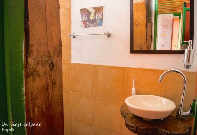 اتاق لوکس, Hostal Estrella De Agua