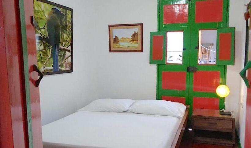 اتاق لوکس, Hostal Estrella De Agua