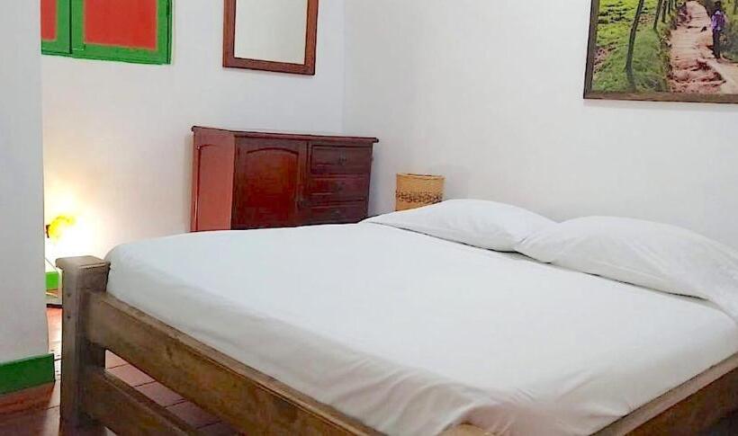 اتاق لوکس, Hostal Estrella De Agua