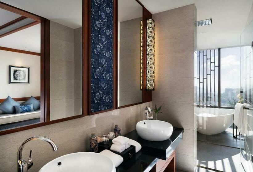 Suite with Terrace, Anantara Guiyang Resort