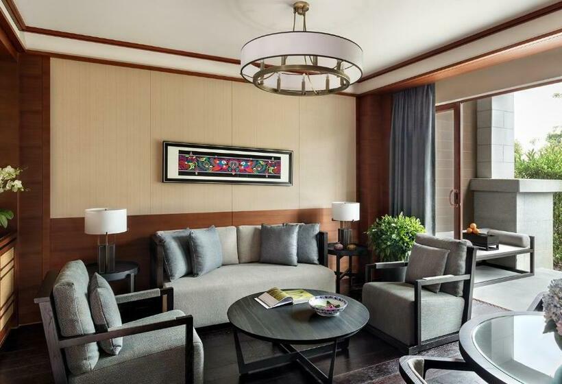 Suite with Terrace, Anantara Guiyang Resort