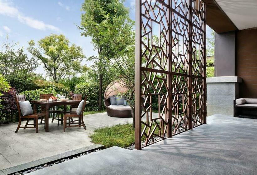 Suite with Terrace, Anantara Guiyang Resort