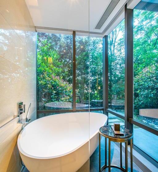 اتاق لوکس با تراس, Anantara Guiyang Resort