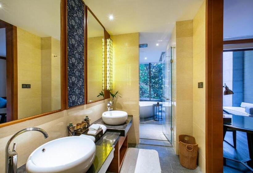 اتاق لوکس با تراس, Anantara Guiyang Resort
