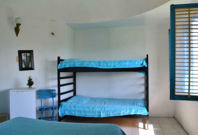 اتاق خانوادگی با چشم‌انداز باغ, Jardin Etnobotanico Villa Ludovica